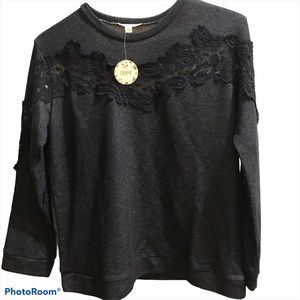 Oddy Womens Size S Black Pullover Shirt